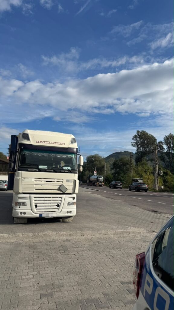 Șofer de TIR, amendat cu 15.000 de lei pe DN 7, în Vâlcea. Ar fi folosit un dispozitiv pentru modificarea tahografului