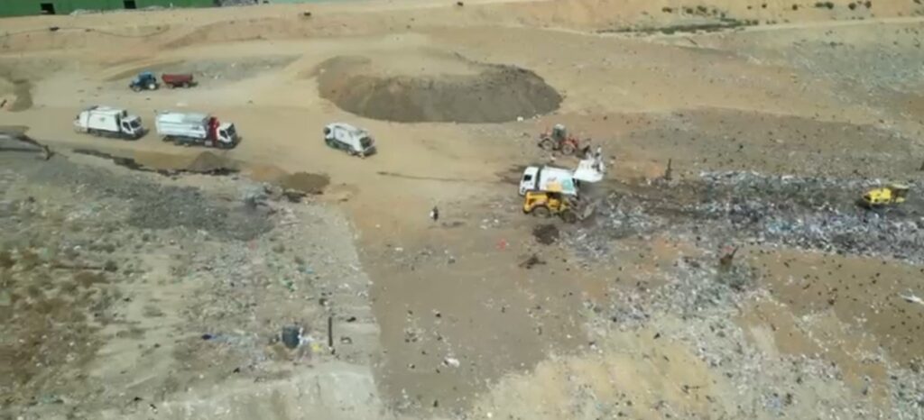 Când ultimul sac din campania Let’s Do It, Romania!” este ridicat, munca nu s-a terminat. Povestea deșeurilor continuă la Depozitul Ecologic Mofleni