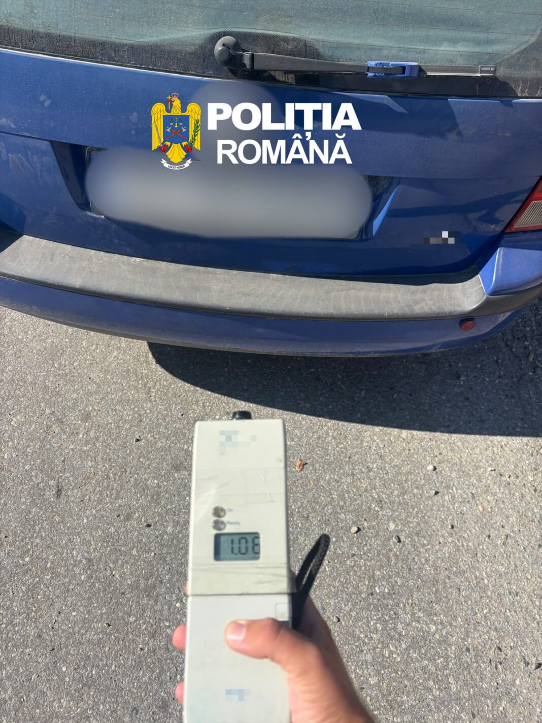 Doi bărbați, de 46 și 41 de ani, au fost depistați de polițiști în timp ce conduceau autoturisme sub influența alcoolului