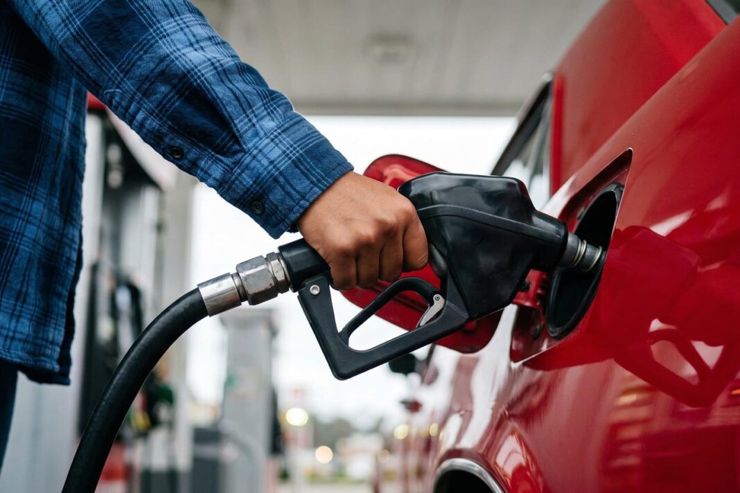Acciza la motorina standard rămâne redusă cu 25% în perioada 16-30 septembrie