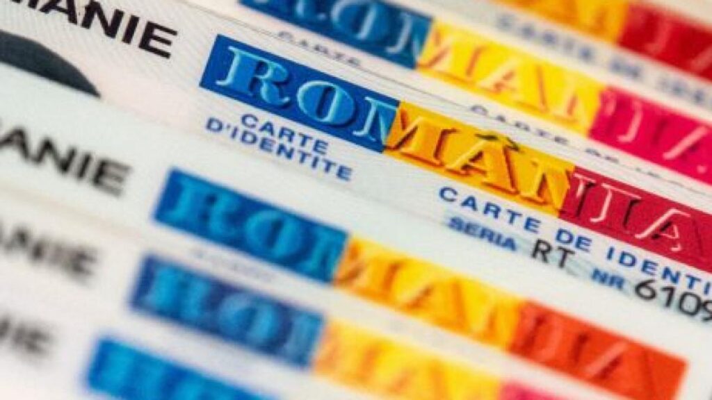 Funcţionar de la Evidenţa Persoanelor, acuzat că lua mită ca să emită sau modifice ilegal acte de identitate