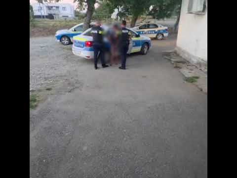 Tânăr reținut după ce ar fi înjunghiat un alt tânăr în urma unui conflict spontan, la Malu Mare