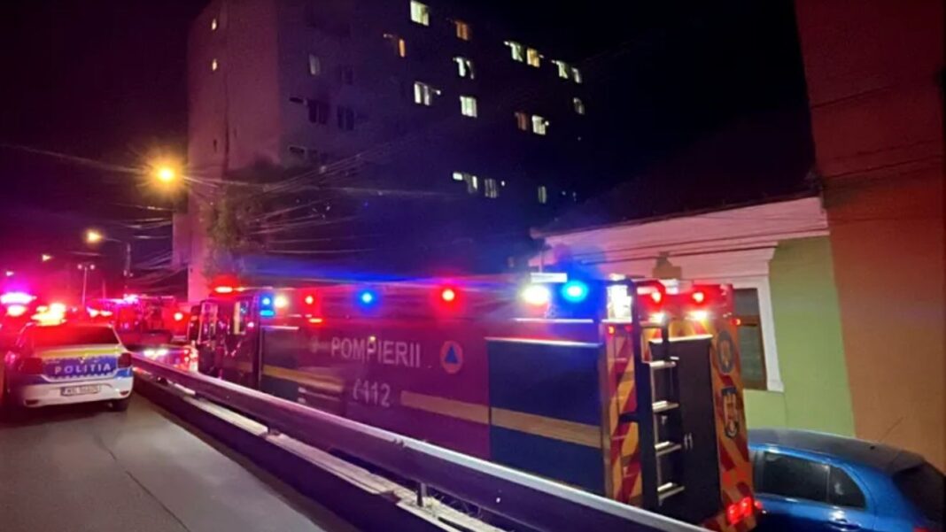 Incendiu într-un cămin studențesc. Toți studenții au fost evacuați