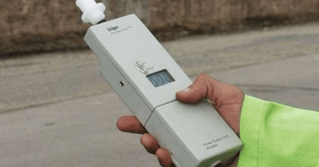 Șofer din Dolj, prins băut la volan în Bălăcița. A primit amendă și a rămas fără permis