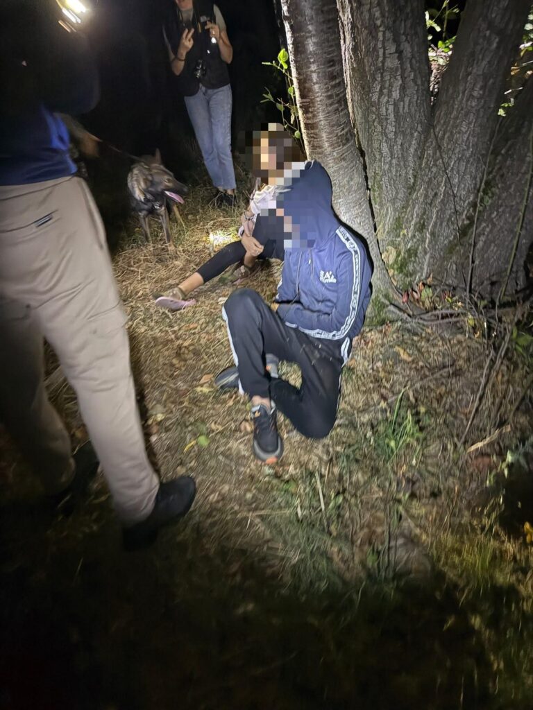 Vâlcea: Doi băieți dați dispăruți, găsiți de câinele polițist Luna