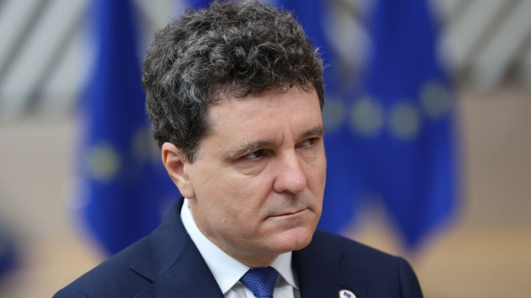 Nicușor Dan, la Praga: „Sunt șanse bune” ca politicienii să ajungă la un acord pentru încheierea crizei politice