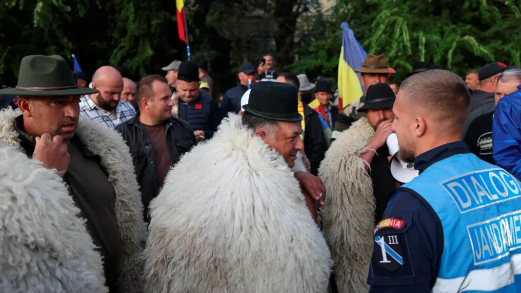 Fermierii protestatari, chemați la discuții la Cotroceni
