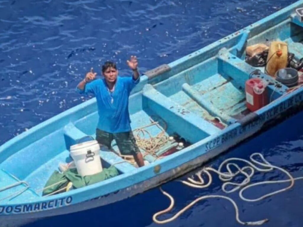 Un pescar mexican a supraviețuit 8 zile pe o barcă în derivă, în Oceanul Pacific