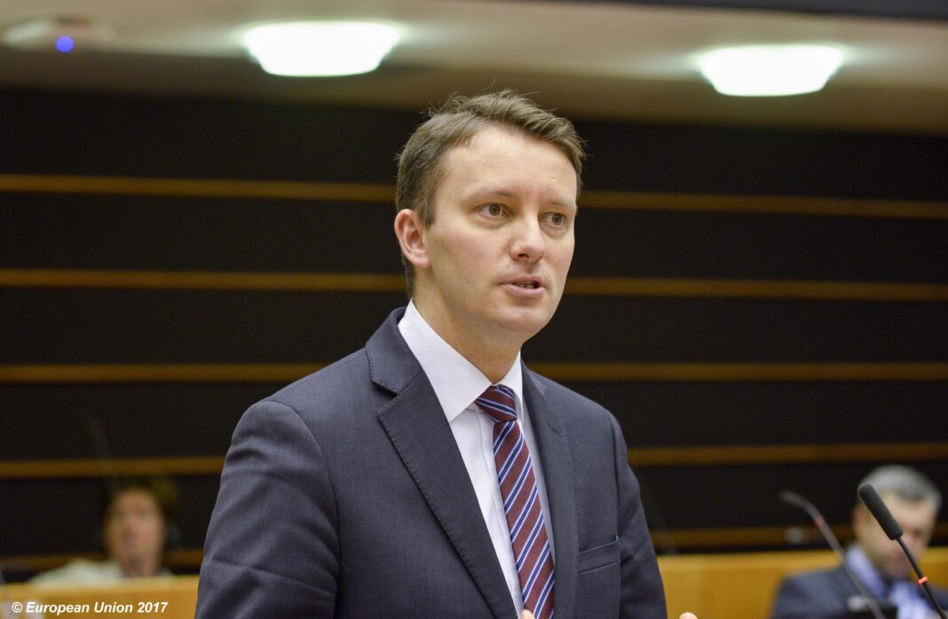 Siegfried Mureșan își prezintă programul de guvernare în Parlament