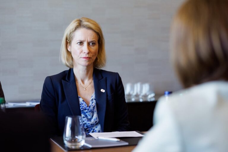 Kaja Kallas avertizează că suspendarea sancțiunilor asupra motorinei ruse aduce venituri suplimentare Kremlinului