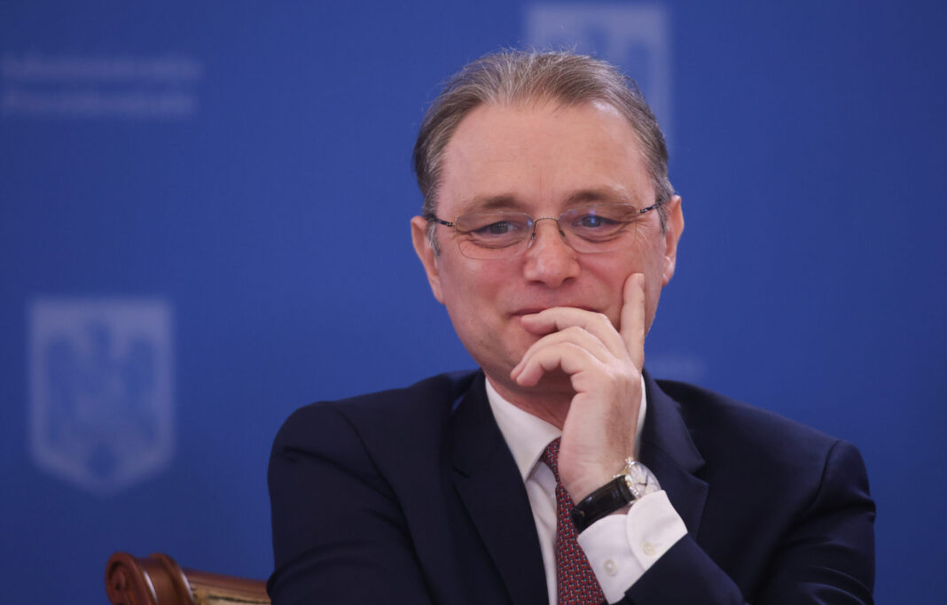 Cine e Luca Niculescu, diplomatul pe care Nicușor Dan l-a desemnat pentru funcția de premier