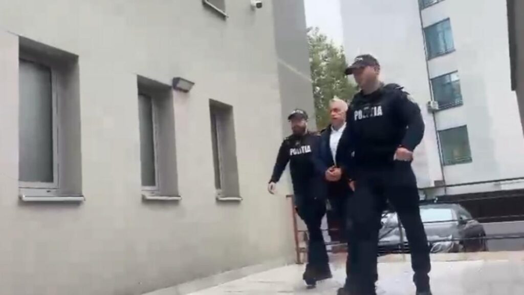 Călin Georgescu află astăzi dacă va fi eliberat din arestul preventiv