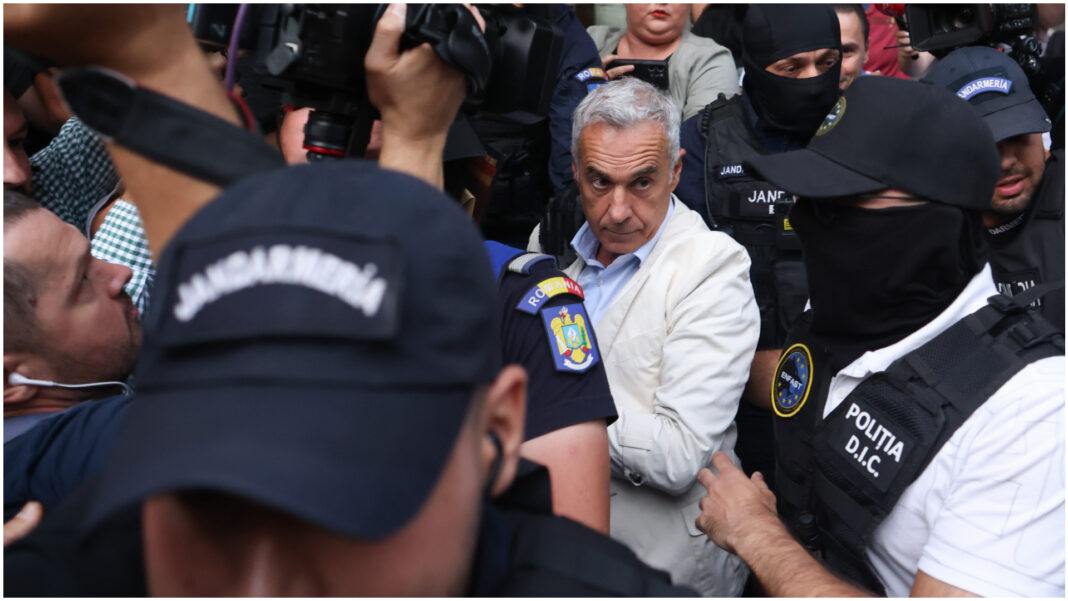 Călin Georgescu, dus la audieri. Percheziții DIICOT într-un dosar privind operațiuni informatice ilegale