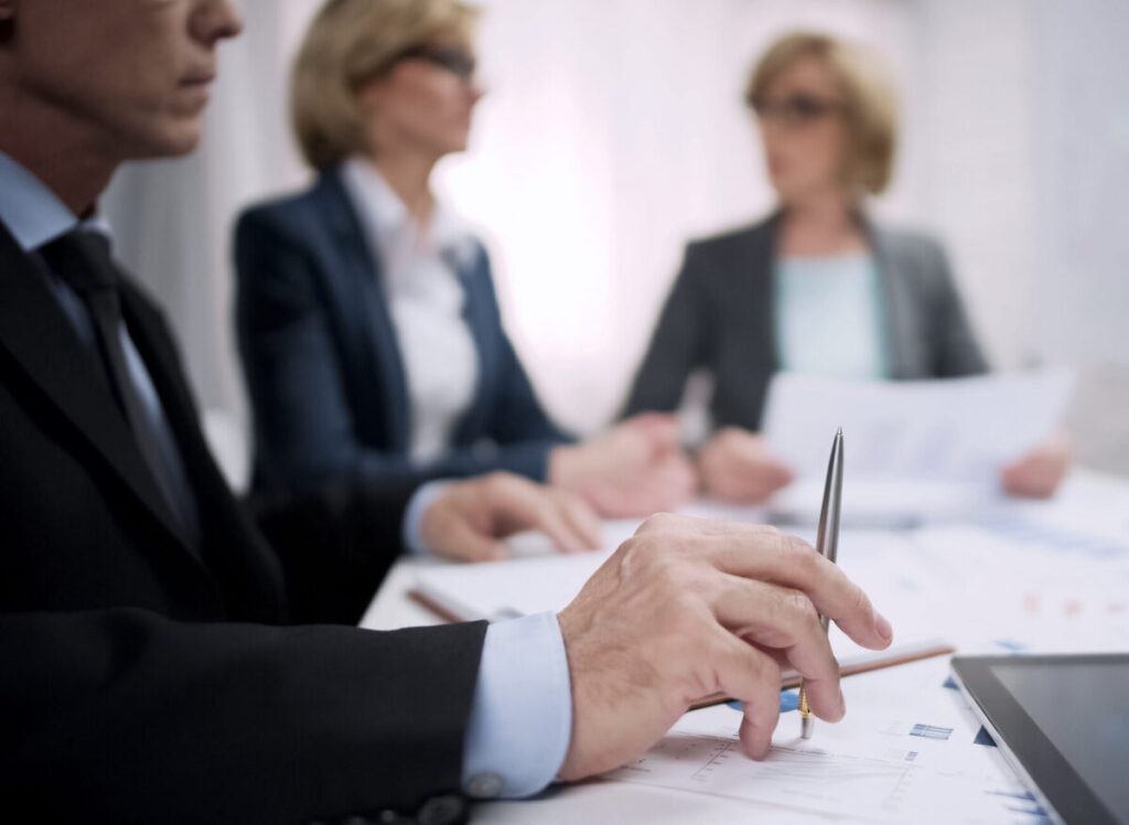 Concurs pentru directorii de școli în Dolj: 284 de candidați susțin proba de competențe. Câte posturi sunt scoase la concurs