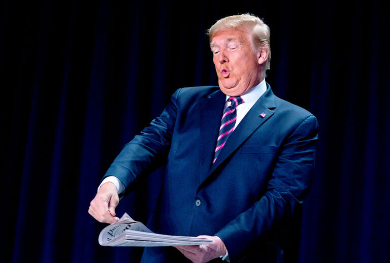 Mai mulți congresmani republicani și democrați îl acuză pe Trump că încalcă legea făcând acord cu Putin: A încheiat un pact cu diavolul