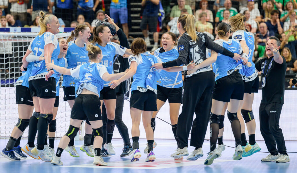 Handbal (f) / CSM București și Bistrița, prestații impresionante în Liga Campionilor