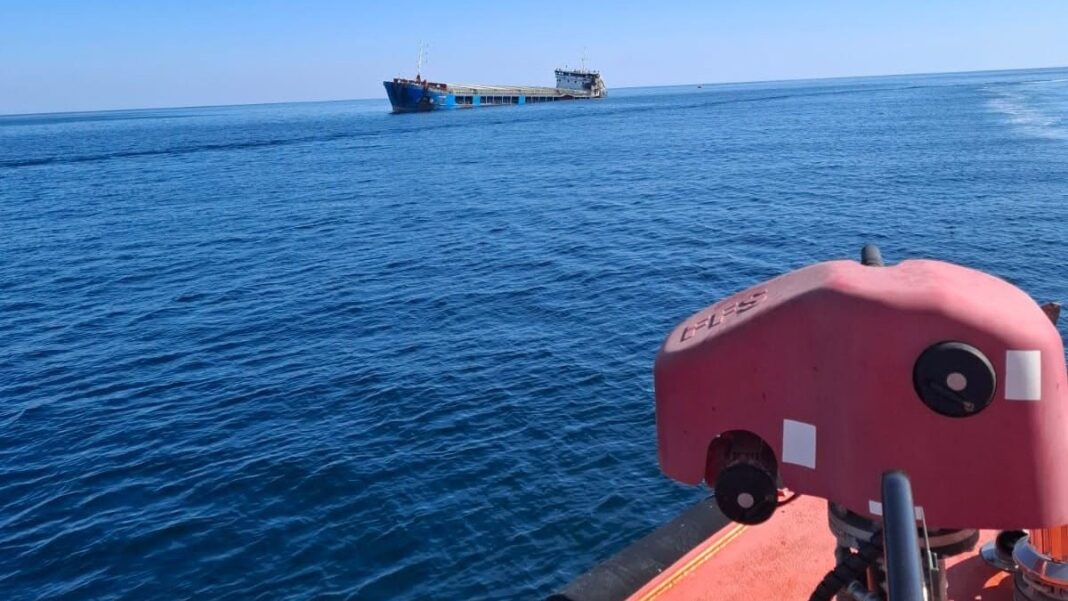 Alertă în Marea Neagră: un petrolier a cerut ajutor la 14 mile marine de Sulina, după izbucnirea unui incendiu la bord