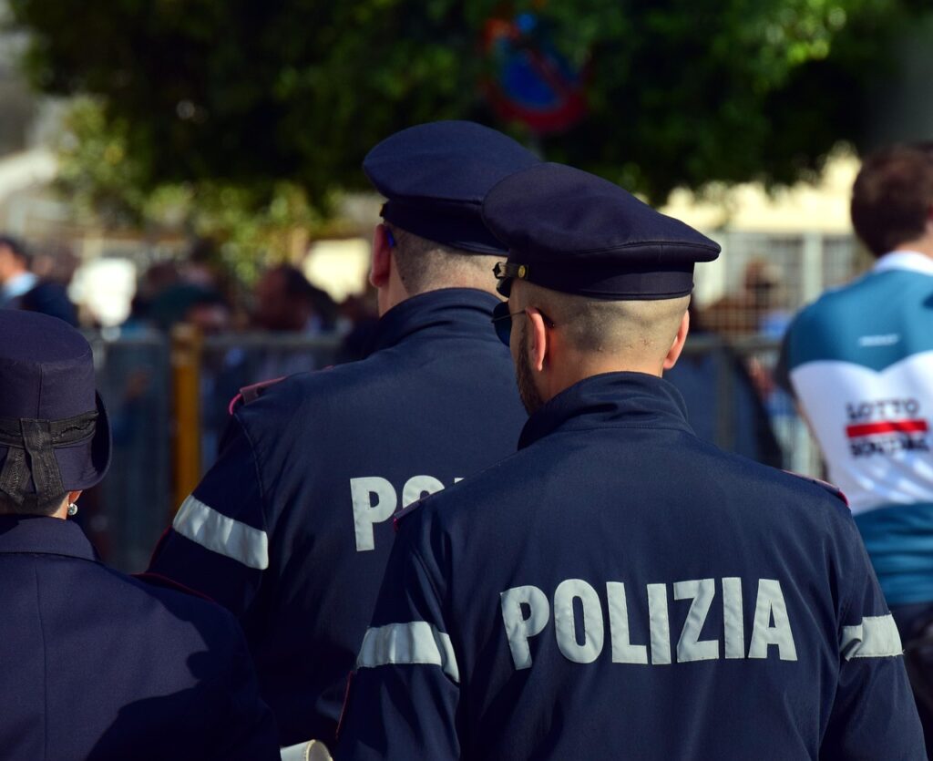 Tragedie în Italia: un copil român de un an și jumătate a murit după ce a fost lovit de o dubă