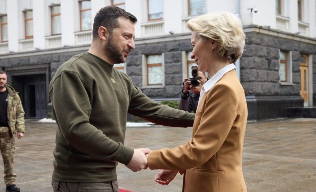 Ursula von der Leyen îl susține pe Zelenski după criticile lui Trump