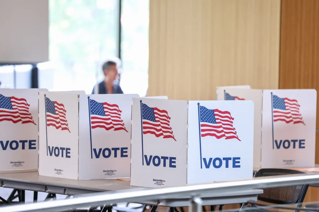 48 de milioane de americani au votat deja în alegerile de la jumătatea mandatului